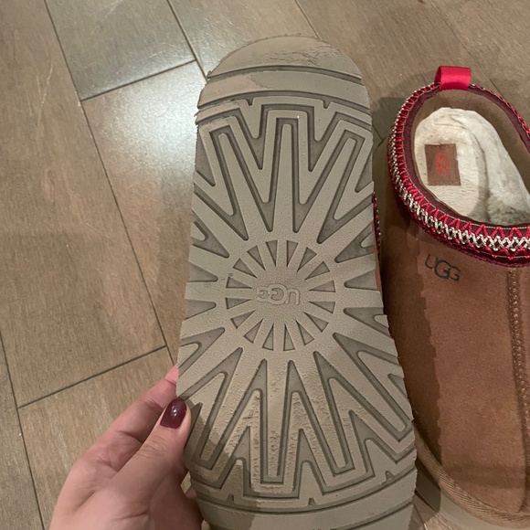 Chestnut Ugg Tazz II - Picture 5 of 7